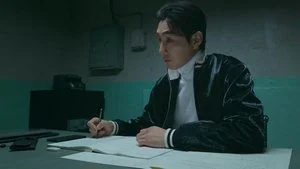 Episode 4 still