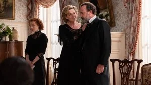 Episode 4 still
