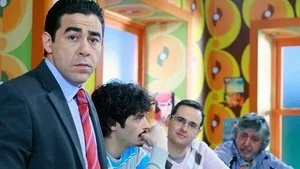 Un lupanar, un par de suegras y una profanación a lo loco still