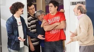 Una gastroscopia, una fiesta loca, loca y el rey de los inodoros still