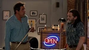 Una Empresa Inclusiva, Una Suegra Adoptiva y Un Muro a Traición still