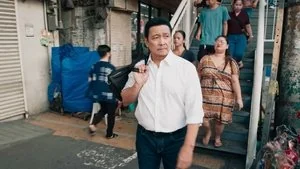 Episode 7 still