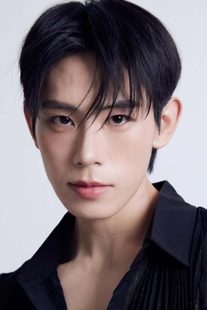 Junsu Hwang