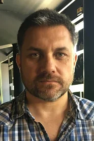 Guillermo Calder贸n